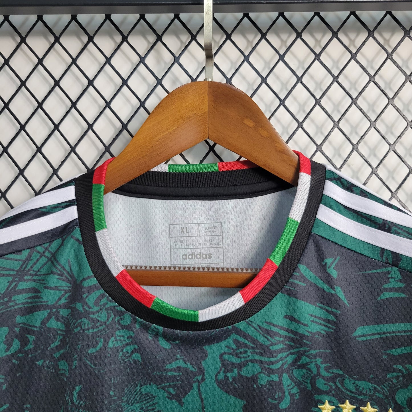 MAILLOT ITALIE ÉDITION SPÉCIALE 2023/2024 CONCEPT